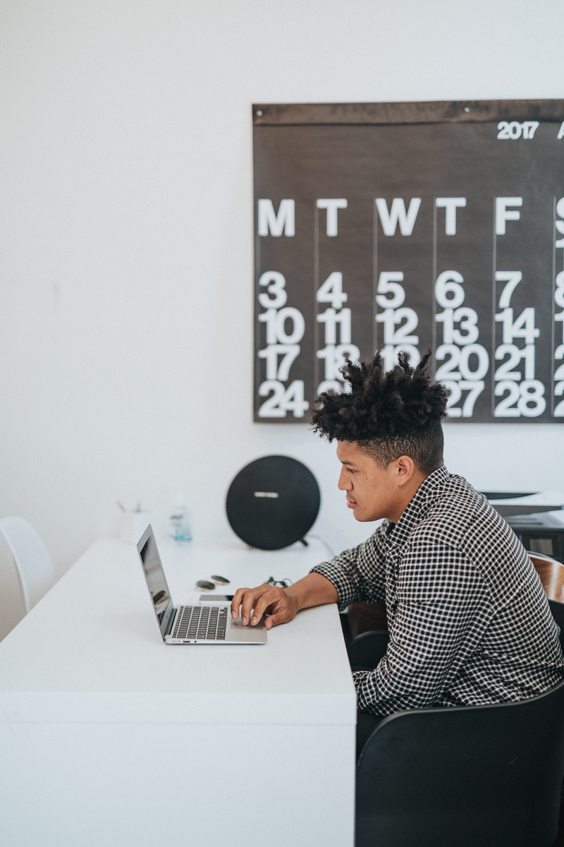 creativity, entrepreneur, computer, casual Clothing, office space, person, professional Occupation, man, digital, playing, office, businessman, office Worker