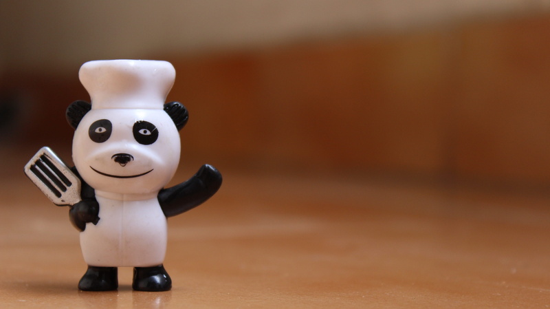 kitchen, copy space, 5K, photography, figurine, smiling, happiness, wood - material, creativity, no People, mammal, cute, brown, small, representation