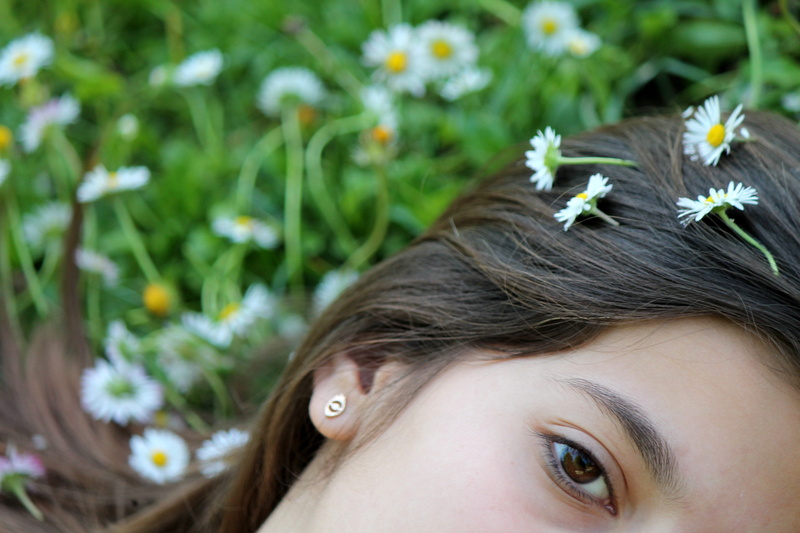hair, girl, one Person, human hair, adult, headshot, human Face, nature, body part, photography, looking at camera, females, portrait, grass, womans face