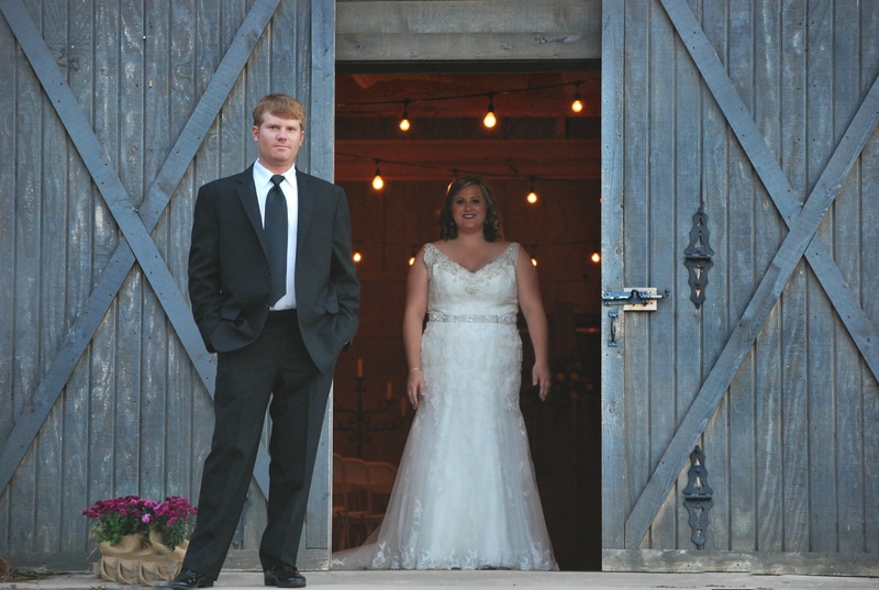 ceremony, bouquet, gown, emotion, adult, rustic, wedding dress, romantic, couple, family, standing, daytime, heterosexual couple, wedding, wed, bridal