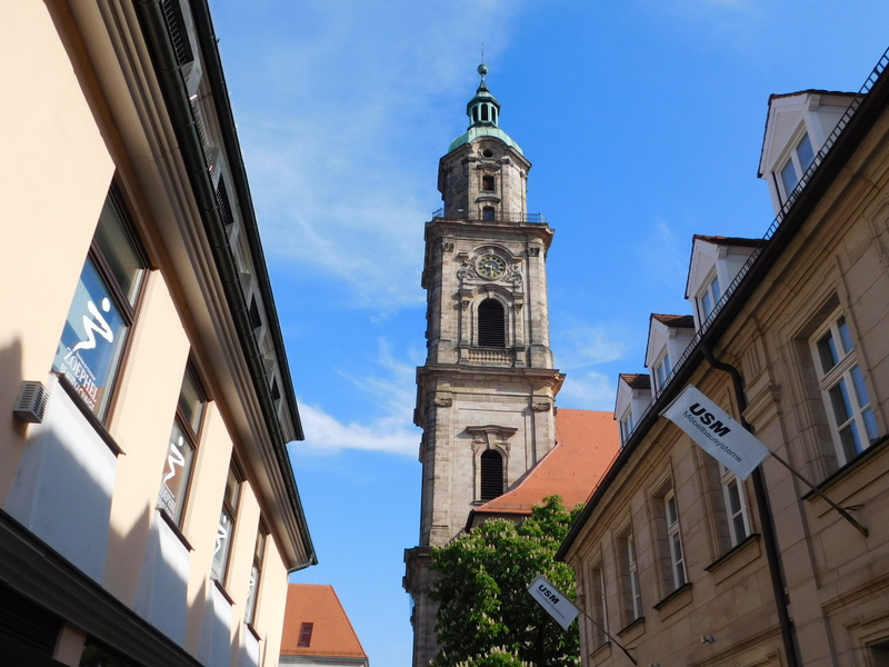 low angle view, built structure, downtown, place of worship, christianity, building, middle franconia, church, spirituality, gain, nature, history, tower