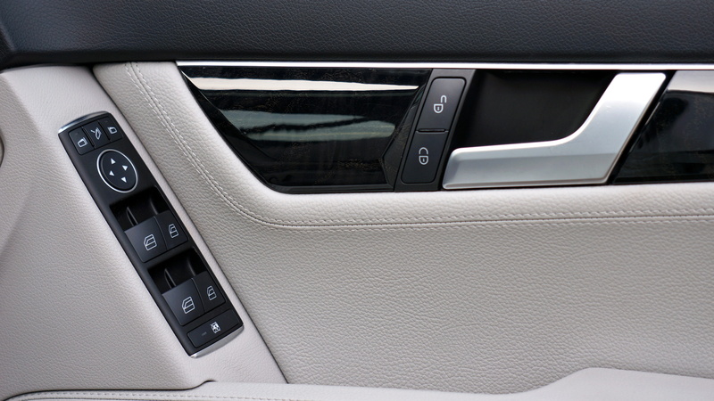 power, interior, vehicle, technology, industry, indoors, automotive, close-up, auto, wealth, mercedes, 4K, computer, car interior, luxury, button, handle