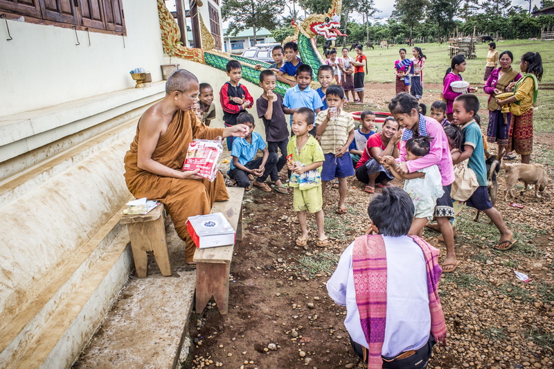 architecture, monk, 5K, young, leisure activity, nature, building exterior, females, Buddhism, asia, grass, real people, men, outdoors, helping, give