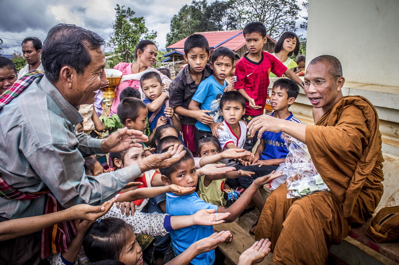 childhood, real people, hands, eyewear, men, males, smiling, offspring, large group of people, standing, monk, asia, togetherness, wooden bench, begging
