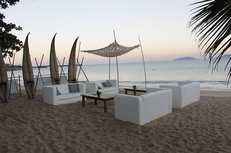 water, 1080P, chair, nature, luxury, horizon over water, sky, beauty in nature, lounge chair, no people, mar, seat, outdoor chair, holidays, scenics - nature