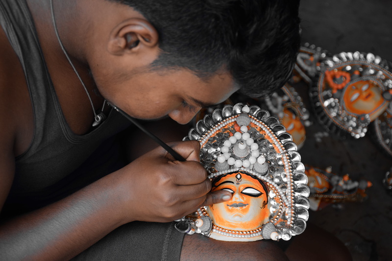 black hair, 5K, headshot, performance, arijit photo, arts culture and entertainment, close-up, india, people, jewelry, indoors, purulia, chau mask, holding