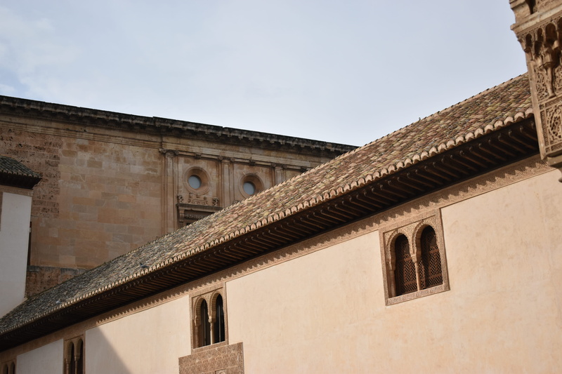 built structure, outdoors, nature, building, building exterior, architecture, exquisite, window, history, sky, alhambra, the past, ancient, old, palace