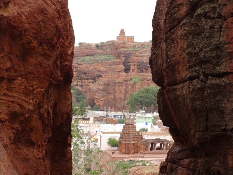 scene, karnataka, no people, rock formation, tourism, ancient, natural, day, sandstone, building exterior, outdoors, archaeology, formation, geology, travel destinations