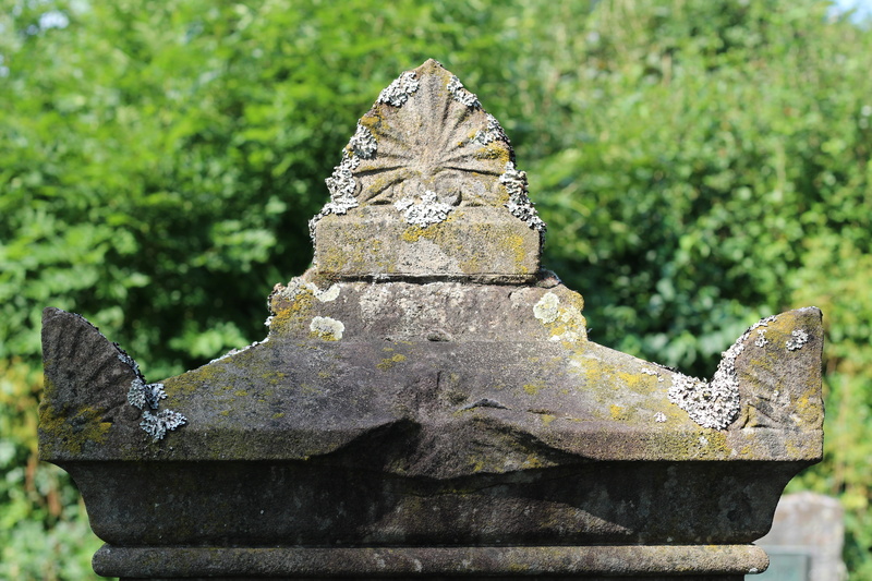 metal, rusty, day, memory, old, focus on foreground, solid, resting place, close-up, art and craft, cemetery, grave, architecture, plant, jewish cemetery