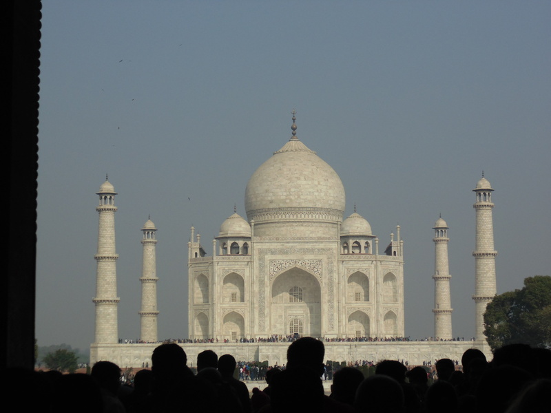 mahal, taj, world, india, landmark, outdoors, marble, heritage, crowd, marvel in marble, dome, sky, 4K, wonder, structure, symmetry, clear sky, architecture