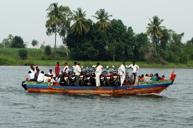 large group of people, karnataka, group of people, lifestyles, nautical vessel, tree, real people, bagalkot, transportation, india, sky, plant, boat, palm tree