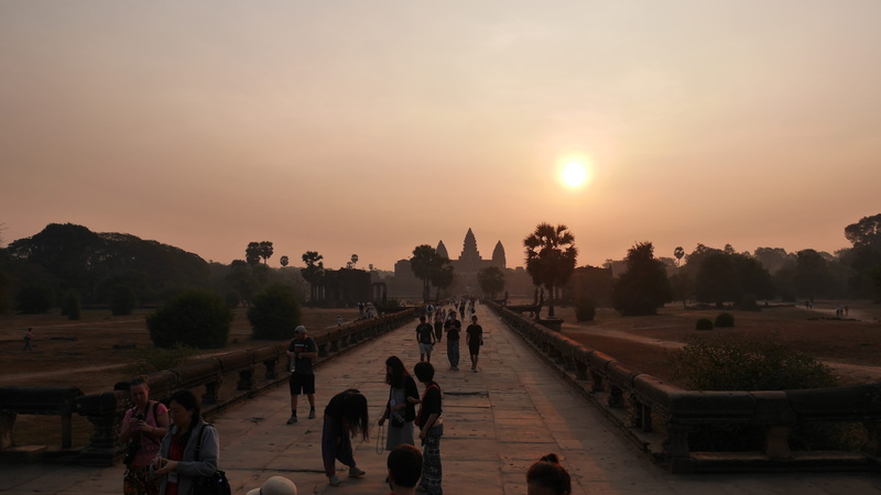 sky, crowd, view, men, leisure, group of people, real people, scenic, travel, siemreap, sunset, sunrise, adult, outdoors, holiday, angkorwat, angkor, leisure activity