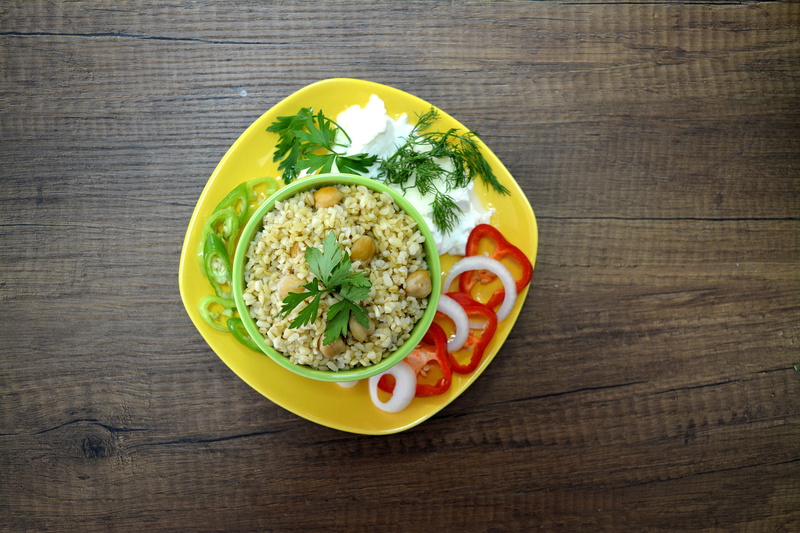 directly above, wood - material, healthy eating, still life, wellbeing, vegetarian food, meal, bulgur pilaf, 5K, rice, breakfast, snack, indoors, egg