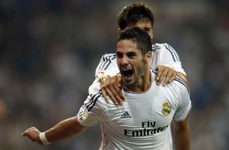 shirt, Madrid, effort, shouting, ISCO, jersey, males, black, Football, standing, mouth open, adult, 2K, fly, Real, waist up, s, lifestyles, portrait, two people