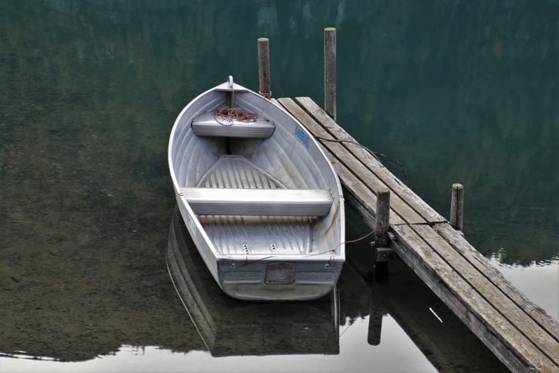 boat, tranquil scene, the silence, idyll, mode of transportation, autumn, outdoors, beauty in nature, idyllic, waterfront, in the fall, wood - material