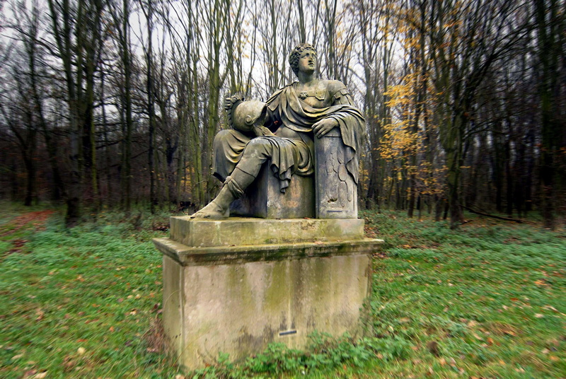 park veltrusy, tombstone, outdoors, memorial, meadow, no people, plant, human representation, spooky, art and craft, representation, land, tree, nature
