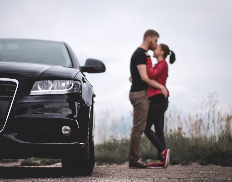 adult, standing, light, males, footwear, positive emotion, real people, people, wheel, car wheel, day, motor vehicle, spoke, land vehicle, forehead, 4K