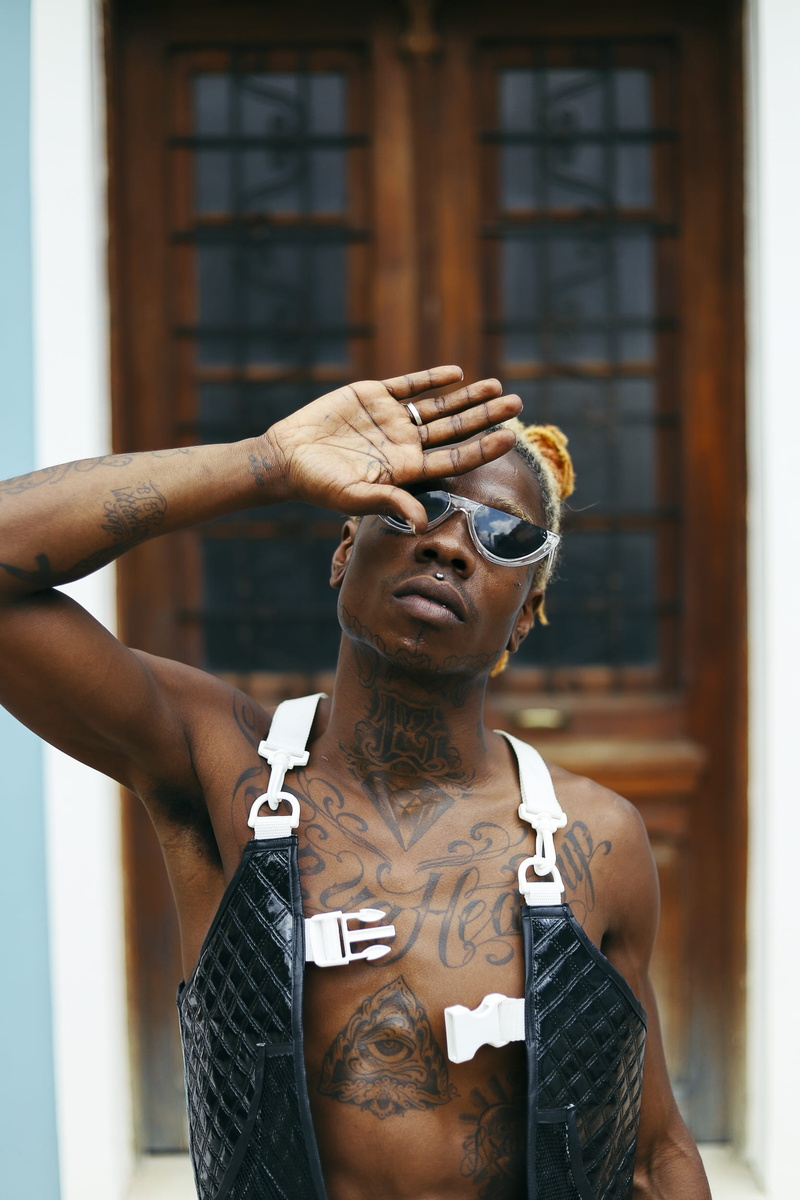 hand, waist up, built structure, one person, door, creativity, young men, representation, forehead, 1080P, fashion, photoshoot, one, human representation