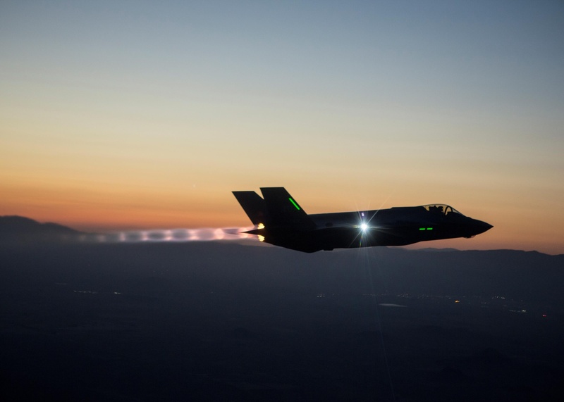 travel, dusk, copy space, f-35, outdoors, illuminated, mode of transportation, airplane, nature, 2K, airliner, flying, sunset, no people, lightning ii