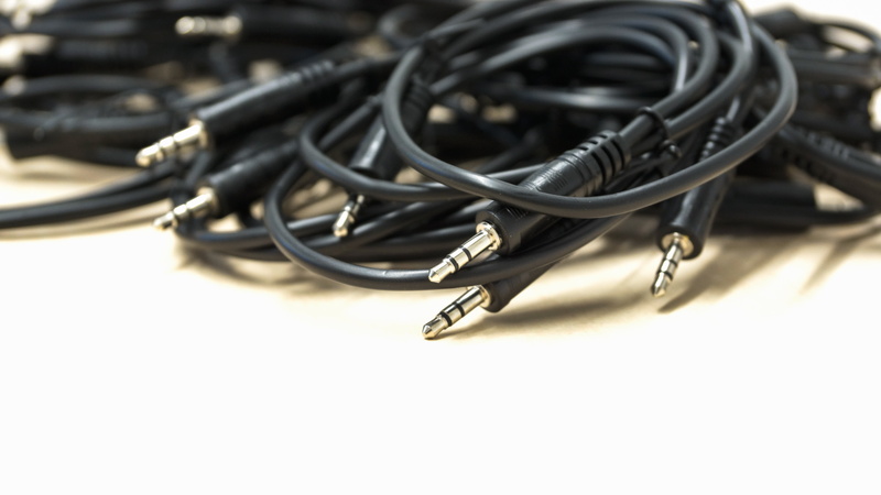 plug, close-up, computer network, table, cable, headphone, loudspeaker, metal, audio, connection, communication, electric, cord, equipment, computer cable