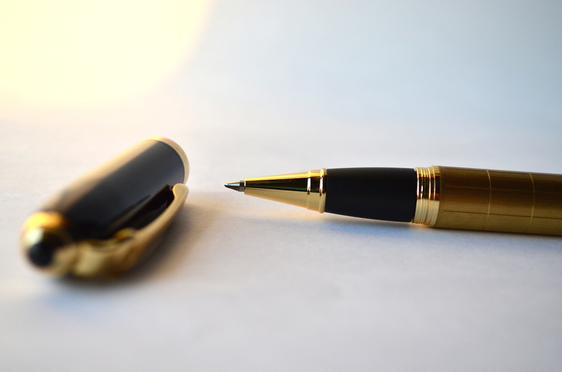 4K, signature, no people, fountain pen, writing, copy space, wealth, agreement, selective, business, pen, education, signing, focus, photography, contract