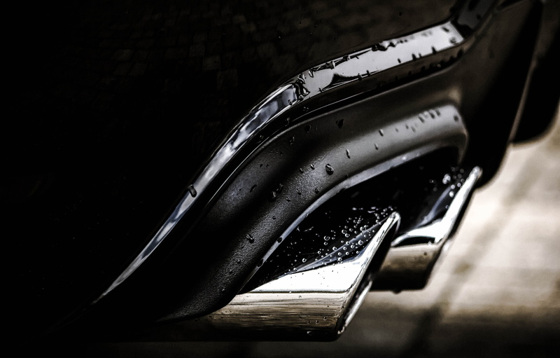 antique, wood - material, dark, 5K, indoors, amg, sport, steel, equipment, single object, speed, studio shot, more power, benz, musical equipment, untitled