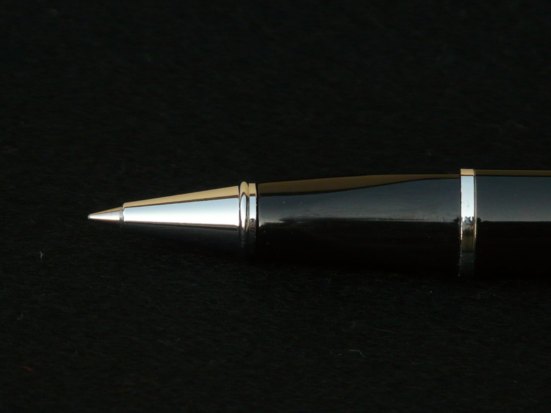 nib, close-up, schrreibstift, table, wood - material, dark, no people, office accessories, illuminated, Accessories, Pen, indoors, ink, office supplies