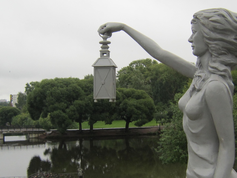 no people, built structure, city, assol, water, outdoors, creativity, day, male likeness, vyatka, human representation, 4K, female likeness, tree, plant