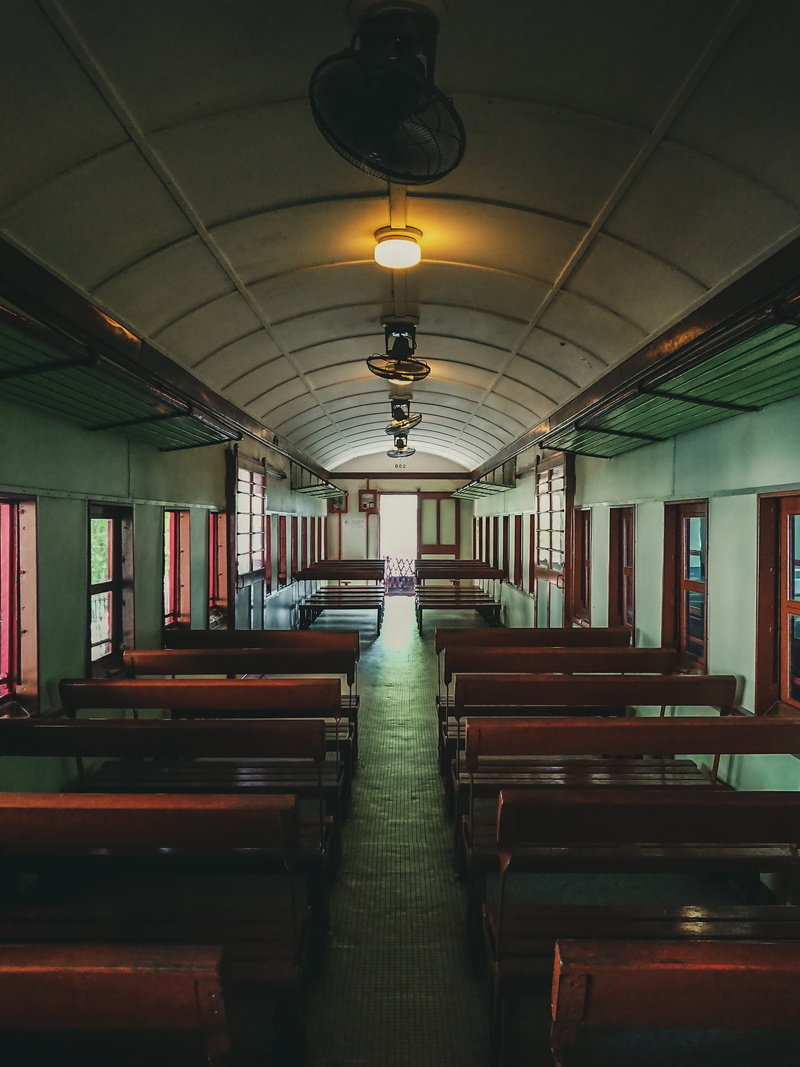 architecture, the way forward, chairs, electric light, empty, 1885, vintage, in a row, light, ceiling, rail carts, built structure, 4K, indoors, diminishing perspective