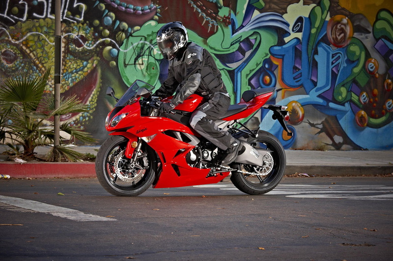 zx 6r, outdoors, land vehicle, riding, transportation, driving, one person, casual clothing, motion, men, road, ninja, leisure activity, 720P, 2010, side view