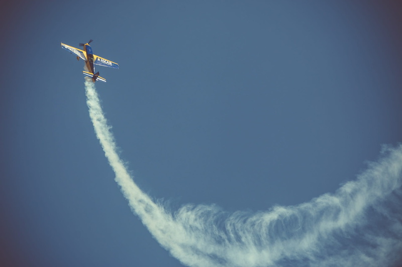 aircraft, teamwork, sky, history, cloud - sky, flugshow, aerobatics, chemtrail, extra 300, vintage aircraft, low angle view, nature, speed, flight days soest 2017