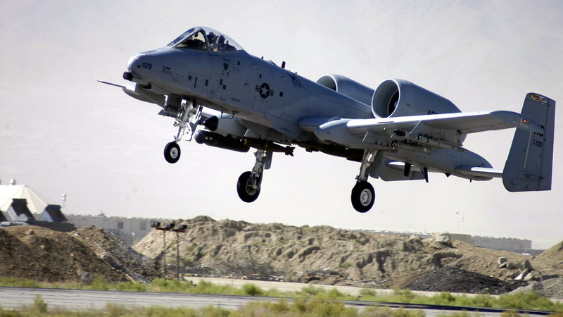 landing, aeroplane, force, air force, airplane, craft, side view, on the move, transportation, flight, vehicle, air vehicle, sky, army, government, military