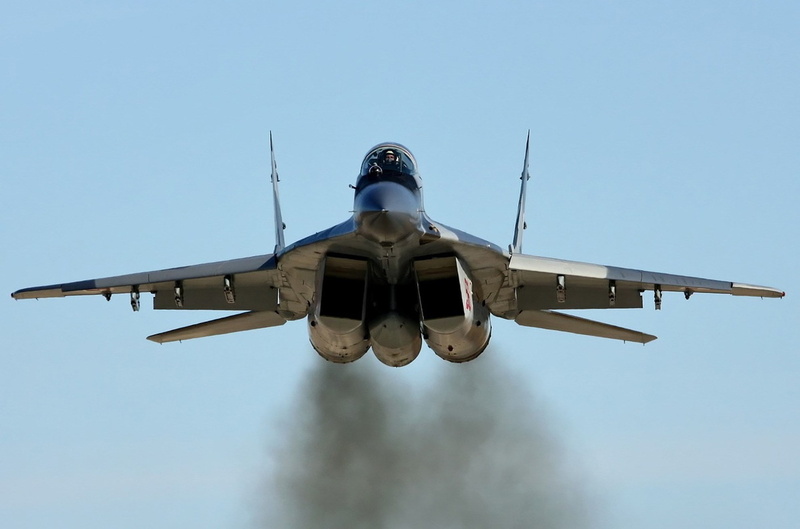 air vehicle, nature, low angle view, sky, 1080P, transportation, army, day, front view, fighter plane, mode of transportation, motion, clear sky, government