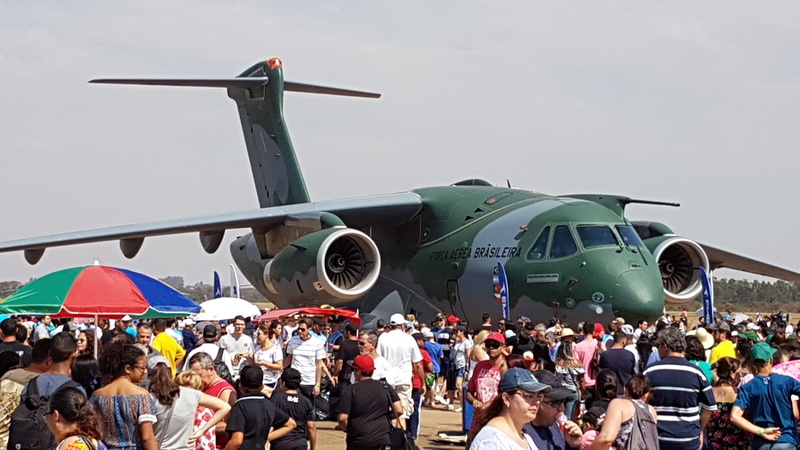 air force, day, real people, 2K, airplane, plane, army, air vehicle, embraer, mode of transportation, entertainment event, men, airport, performance, airshow