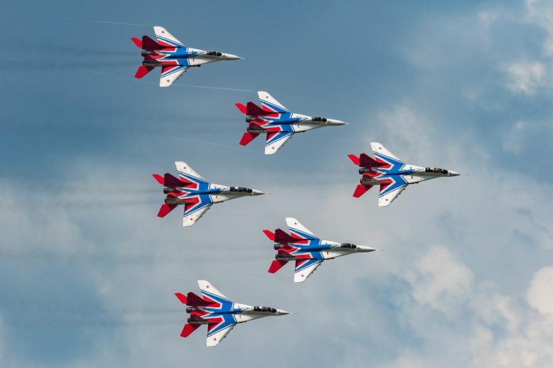 The MiG-29, multi-role fighter, 1080P, aerobatic team " Swifts"
