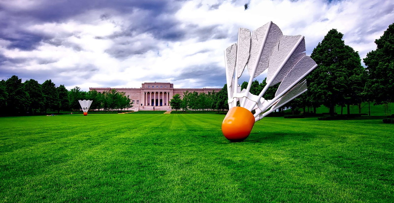 outdoors, cloud - sky, missouri, green color, growth, sky, sculptures, landmark, scenic, 1080P, clouds, grass, land, built structure, architecture, atkins art museum