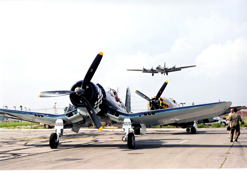 2K, airplane, Vought F4U Corsair
