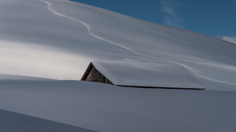 built structure, travel, life, beauty in nature, sky, scenics - nature, airfoil, outdoors, 4K, day, architecture, environment, device, wing, mountain