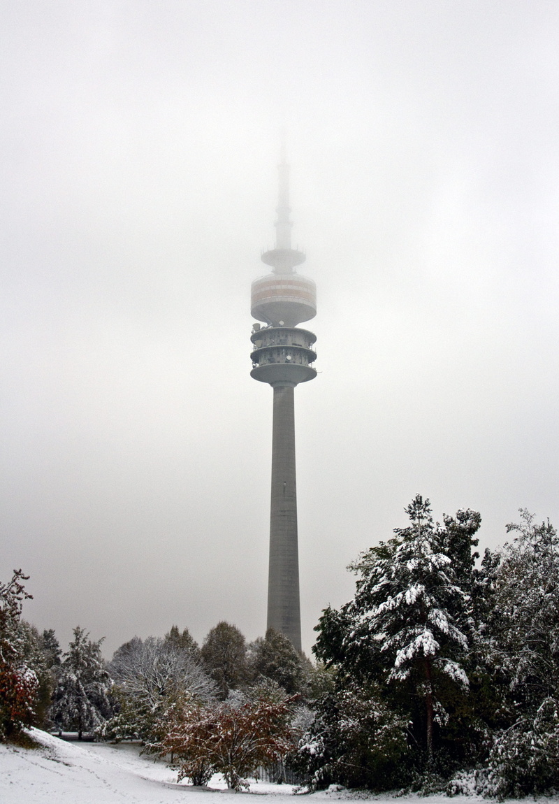 münchen, snow, sky, park, spire, day, tourism, winter, tower, city, 4K, no people, tall - high, travel, nature, trees, architecture, fog, plant, cold temperature