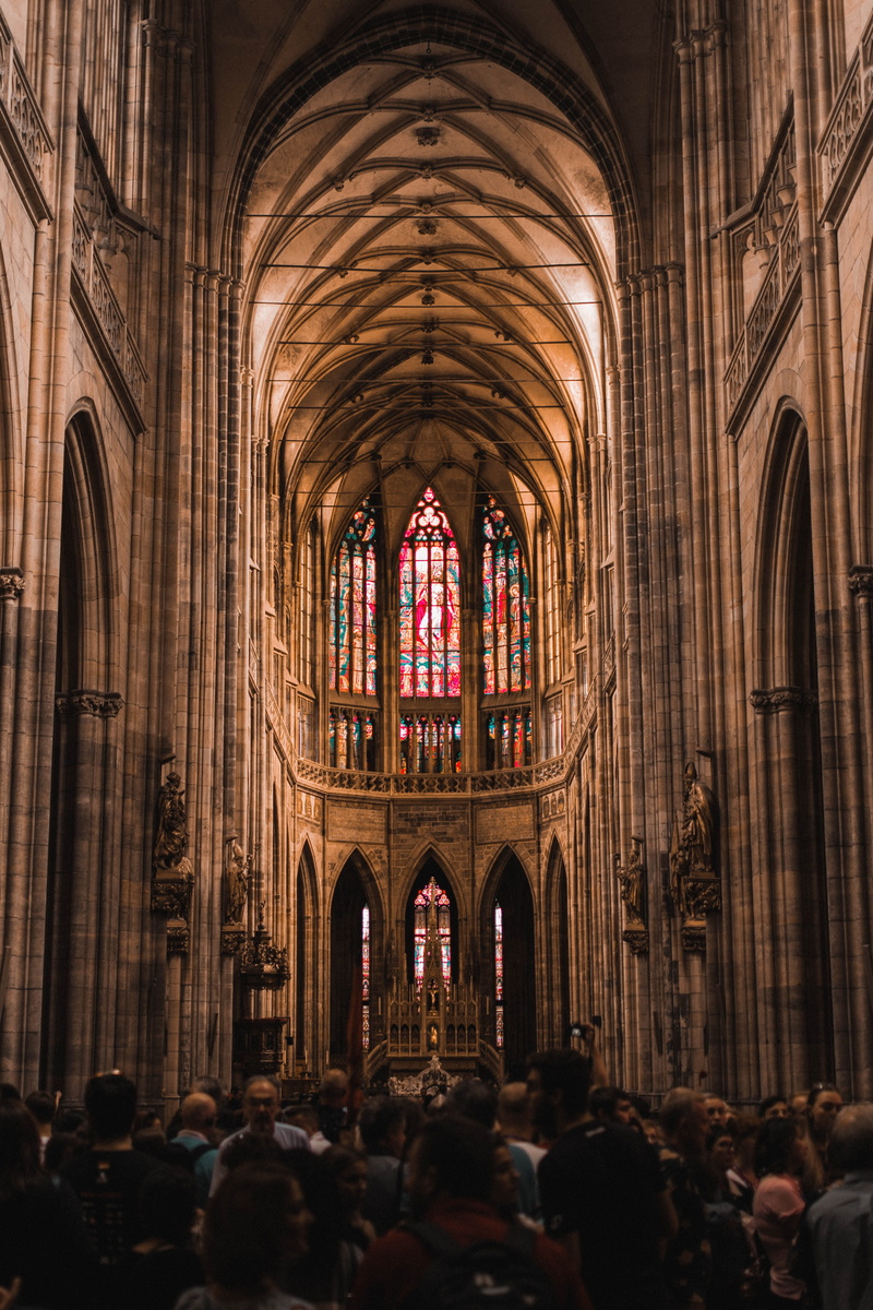 catholic, hd, real people, crowd, travel destinations, prague, castle, belief, old, large group of people, vitus, church, tourism, altar, cathedral, czech