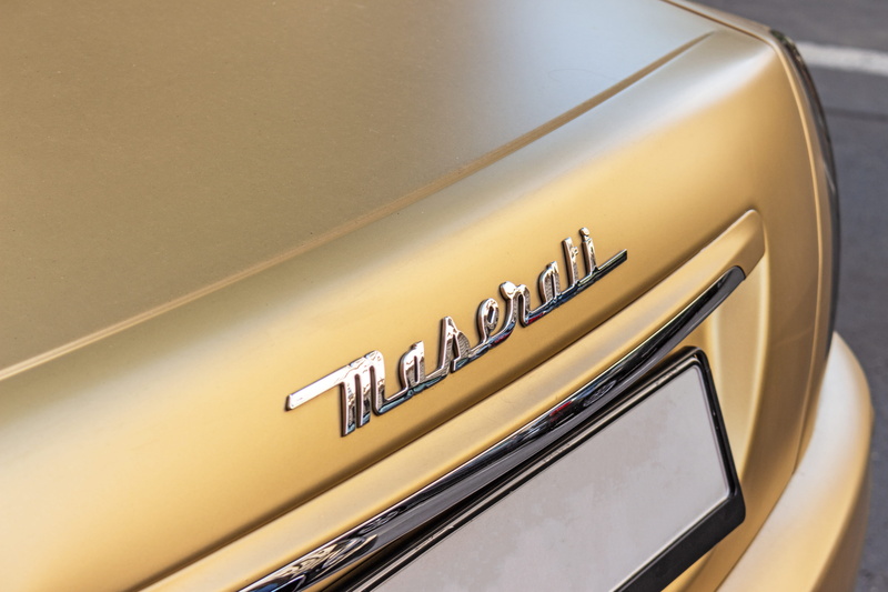 turned, business, expensice, side by side, order, 5K, logo, italian, closeup, detail, close-up, offbrown, still life, maserati, file, office, low angle view