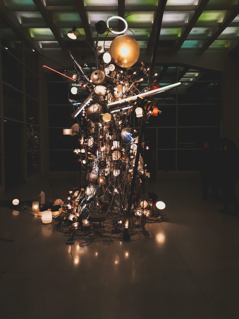 domestic room, hanging, large group of objects, indoors, 4K, holiday, table, group, night, electricity, architecture, wealth, chandelier, light, lighting equipment