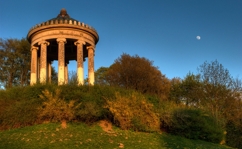 blue, architectural column, the past, plant, clear sky, tree, outdoors, 4K, architecture, sky, gazebo, moon, munich, Garden, growth, no people, rotunda