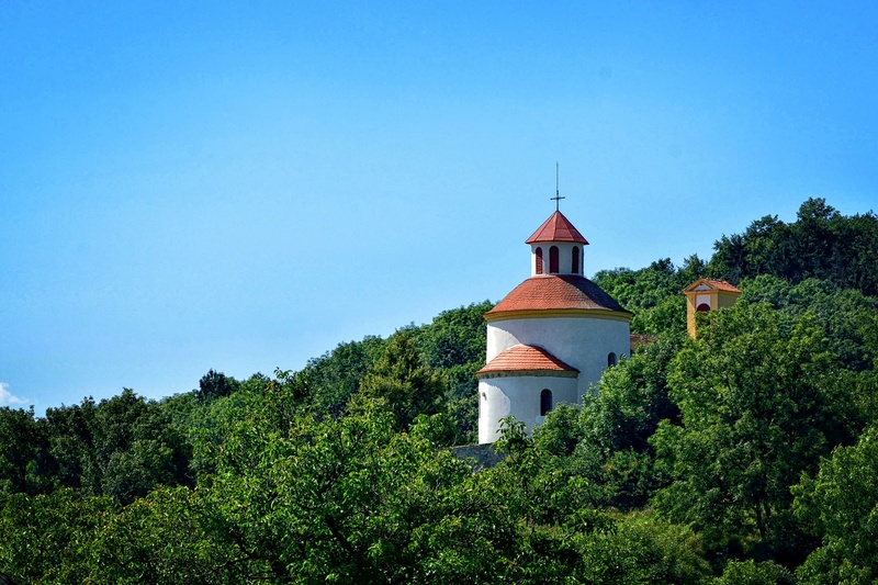 building exterior, blue, religion, growth, church, sky, no people, clear sky, 4K, day, belief, copy space, god, green color, plant, background