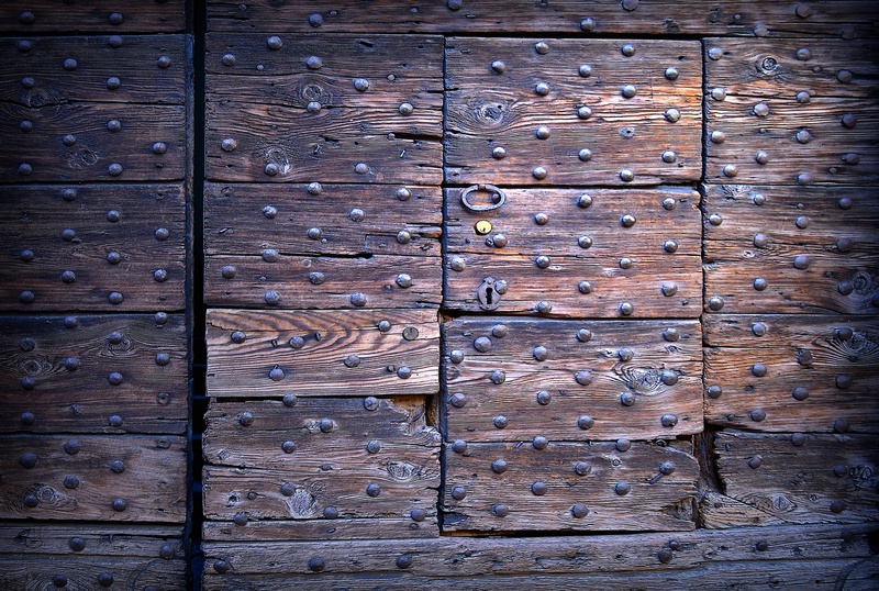 security, architecture, gate, wood - Material, house entrance, input, 4K, old, closed, castle gate, day, front door, textured, built structure, antique