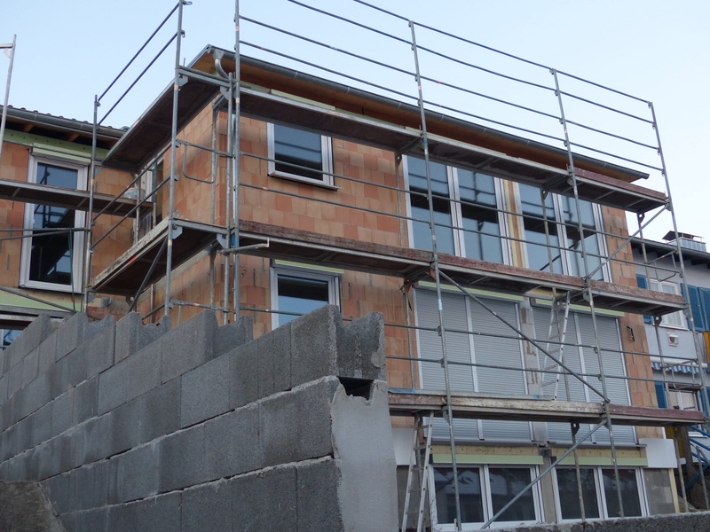 nature, no people, scaffoldings, outdoors, city, apartment, architecture, old, building exterior, facade, sky, glass - material, built structure, scaffold
