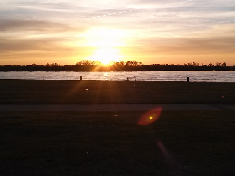 beauty in nature, memphis, cityscape, tranquil scene, sea, idyllic, beach, riverside drive, water, mississippi, day, tennessee, nature, land, skyline, sunlight