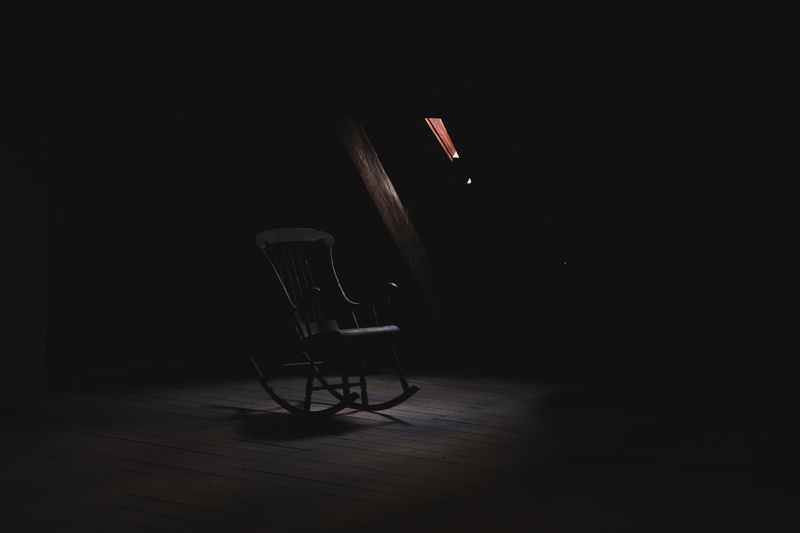 copy space, no people, black background, loft, stage, wood - material, studio shot, 4K, rocking chair, absence, music, illuminated, seat, technology, indoors