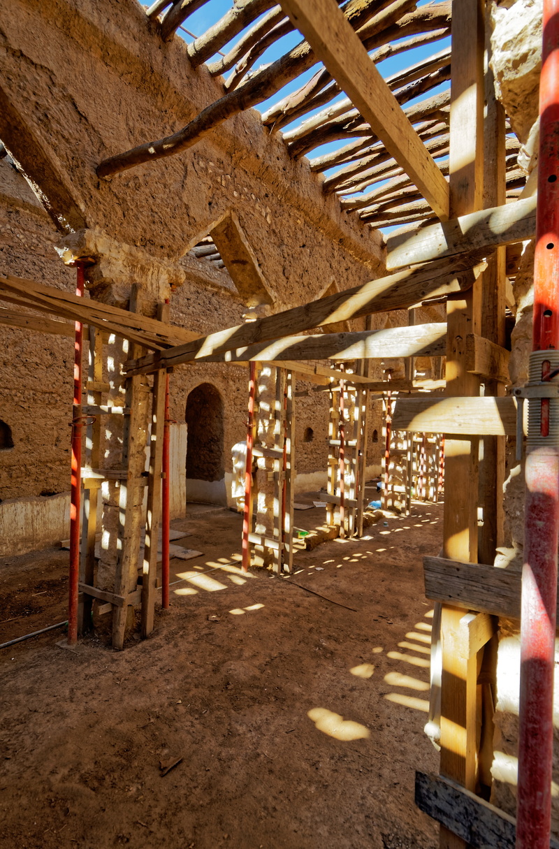roof, illuminated, ruins, no people, saudi arabia, day, masonry, middle ages, ceiling, wood - material, castle, absence, wall, riyad, seat, in a row, break up