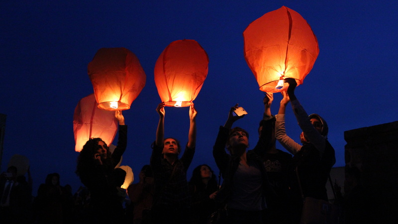 summer, helium, balloon, sky, nature, people, burning, orange, festival, red, lighting equipment, zeppelin, paper lantern, fire, chinese lantern, arms raised
